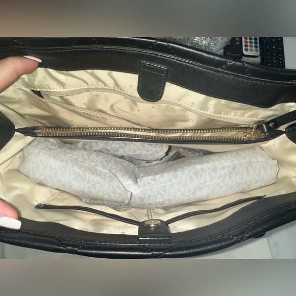 KATE SPADE BLACK QUILTED TOTE - Picture 3 of 3